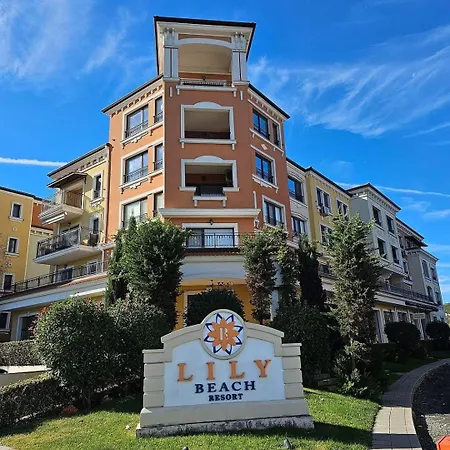 пясъчна лилия в Lily Beach Apartment *